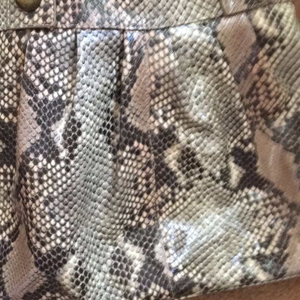 Woman’s Purse/Handbag